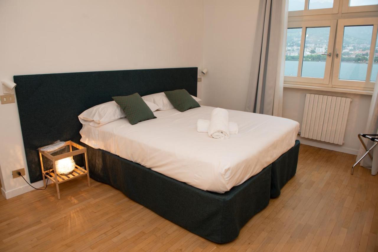 Little Marina Apartment Malgrate Buitenkant foto